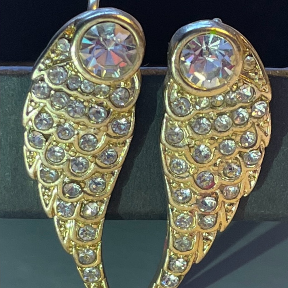 Elegant Gold Angel Wing clip on Earrings - Picture 2 of 6